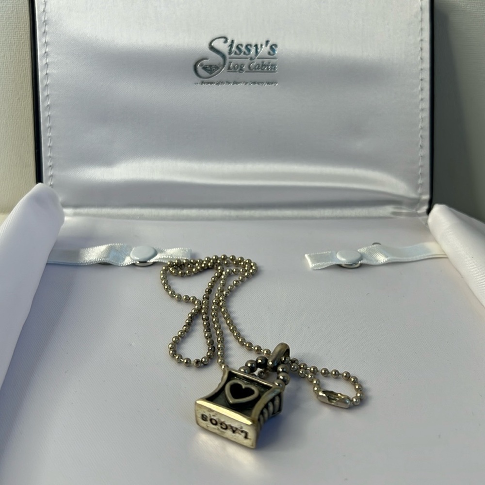 New Lagos Caviar Sterling Silver heart lock pendant Necklace 18”